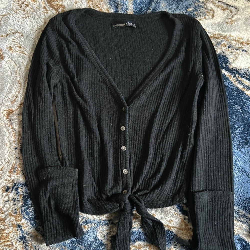 Abercrombie and Fitch tie front, cropped long sleeve